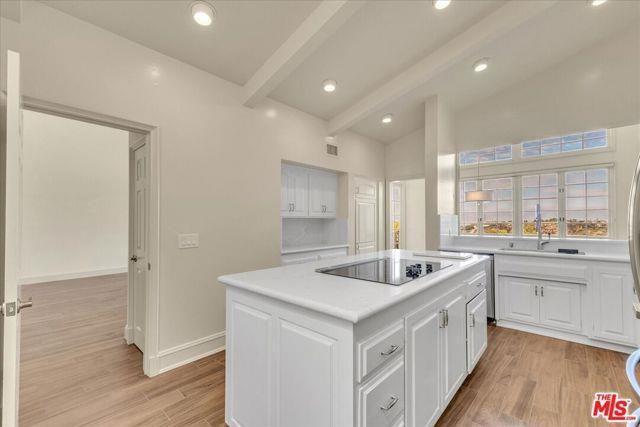 2202 The Ter - Photo 4 of 8