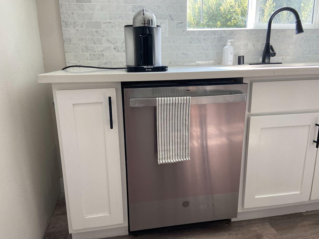 North Cummings Street - Photo 3 of 18