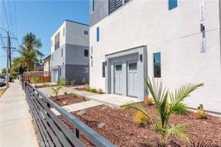 1429 S New Hampshire Ave - Photo 1 of 1