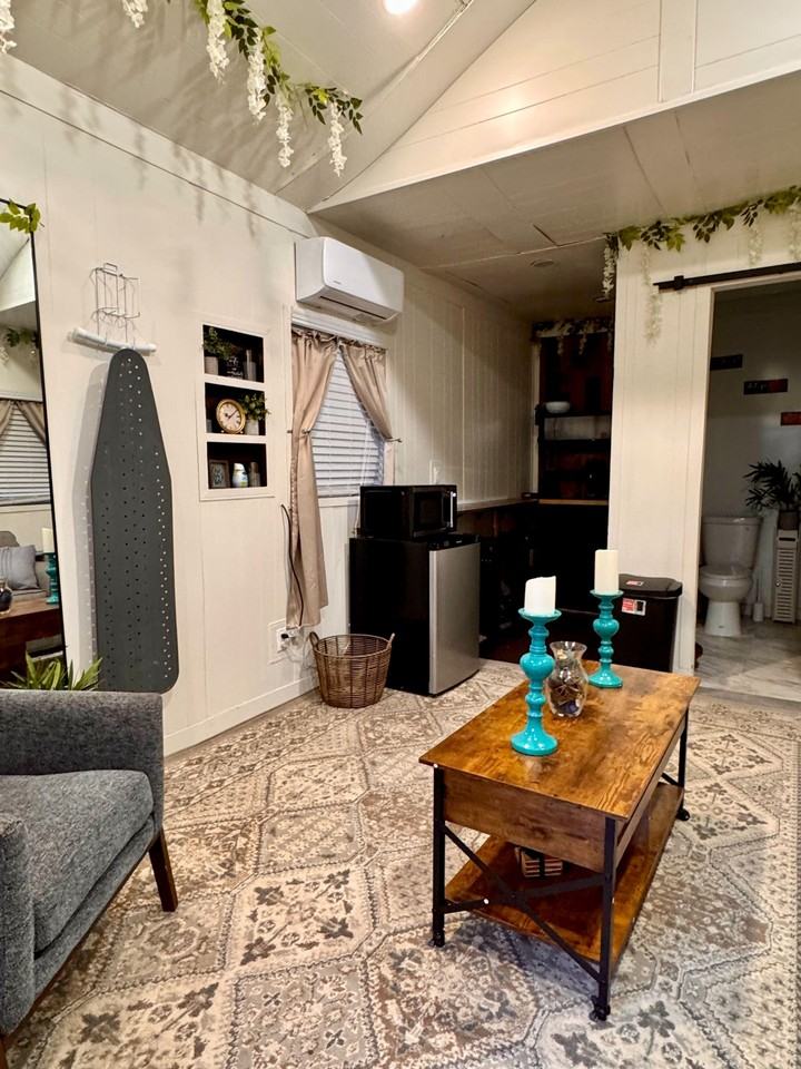 Anderson Dr - Photo 3 of 12