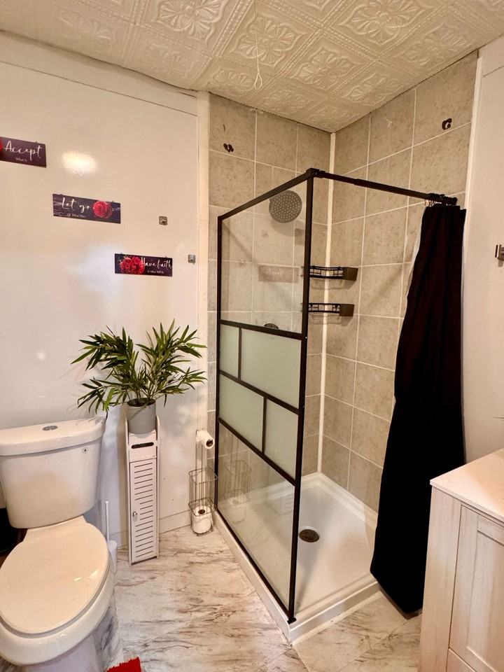 Anderson Dr - Photo 6 of 12