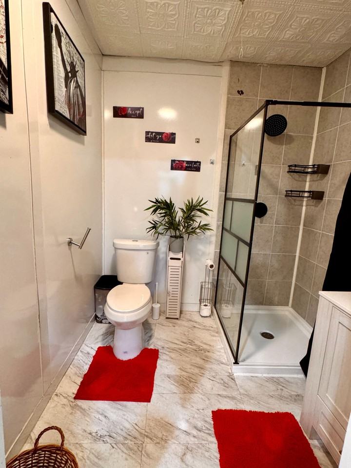 Anderson Dr - Photo 7 of 12