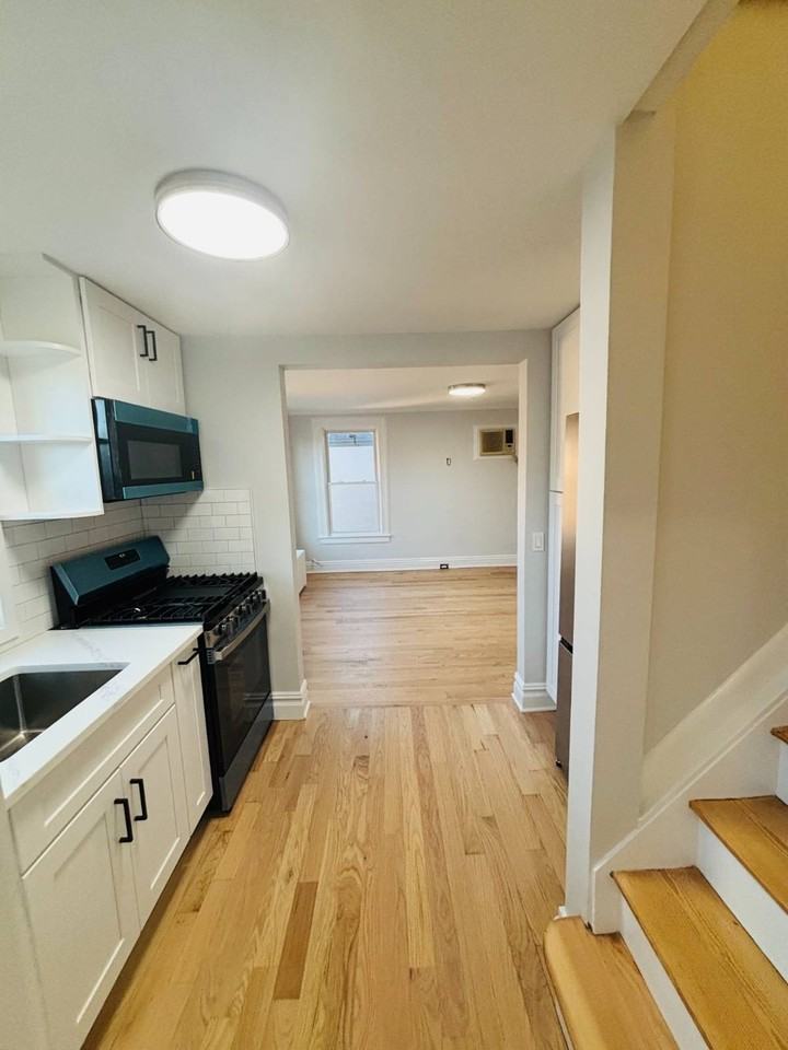 Glen Head Rd - Photo 6 of 12