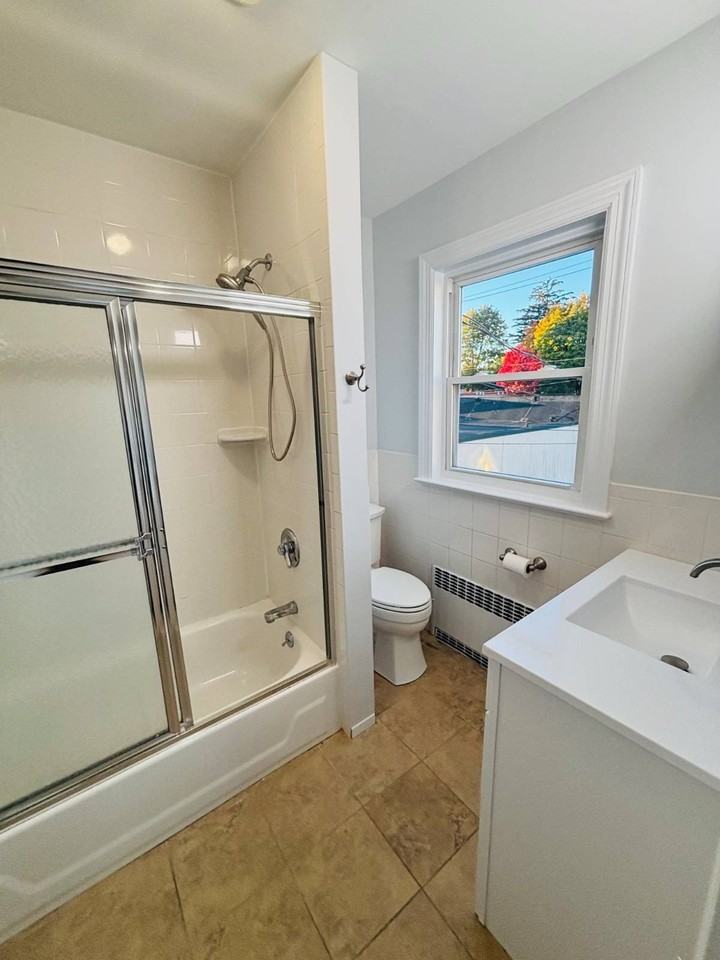 Glen Head Rd - Photo 7 of 12