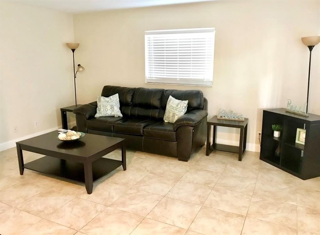 201 Inlet Way - Photo 6 of 9