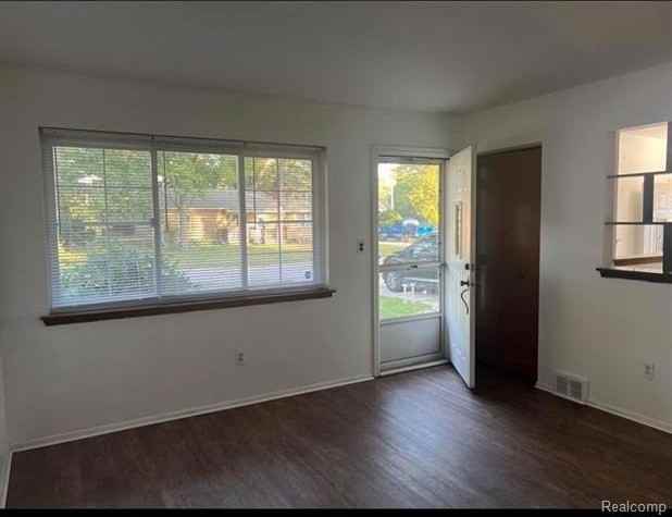 5865 N N parent Street - Photo 3 of 12