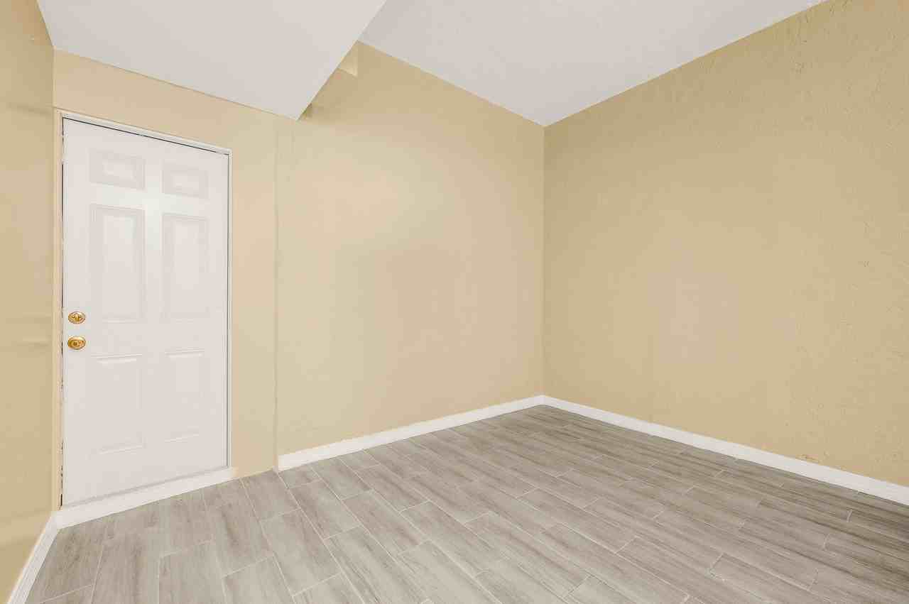 751 Nw 2nd St - Photo 7 of 7