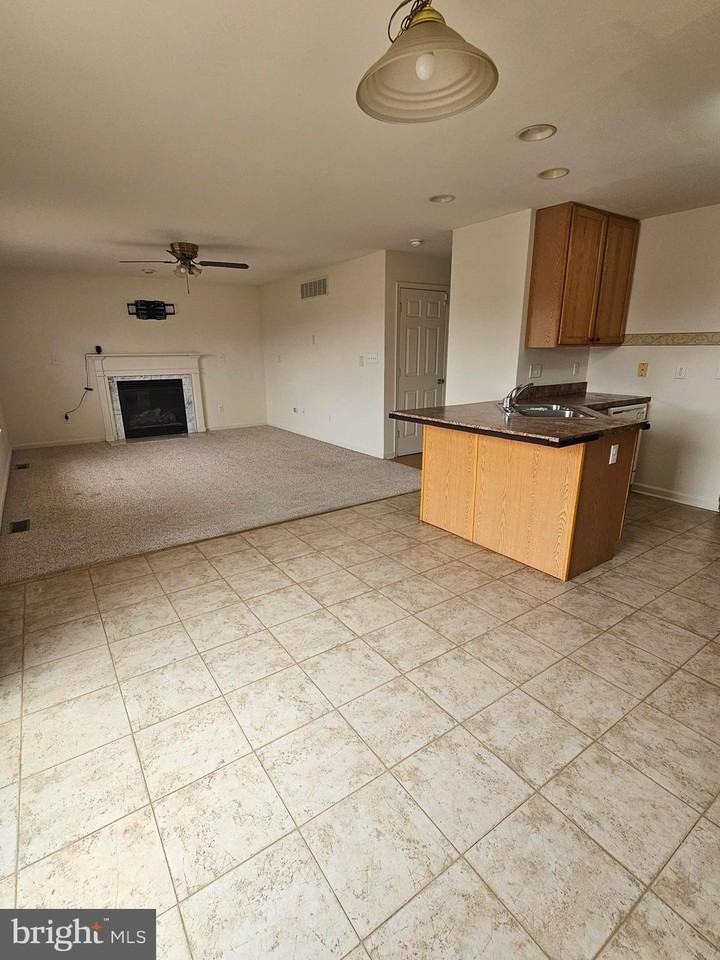 830 Woodline Drive - Photo 7 of 29