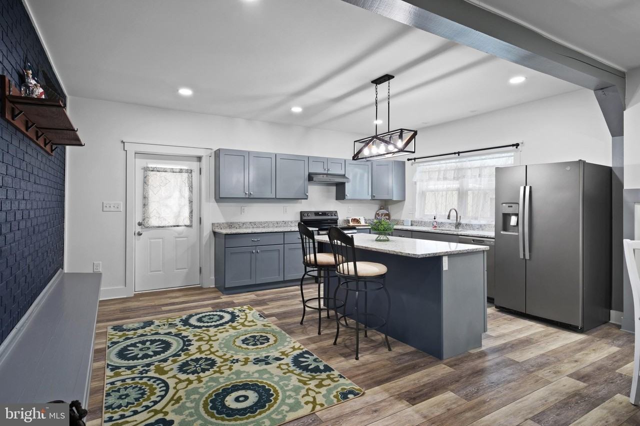 30 April Ln - Photo 4 of 30