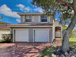 featured image of 16554 Nw 10th St