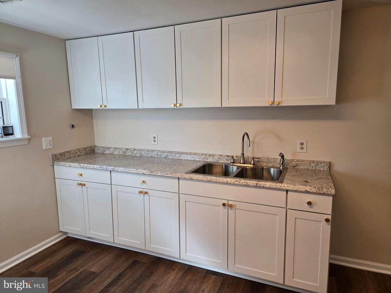 341 S 26th St ##B - Photo 6 of 22