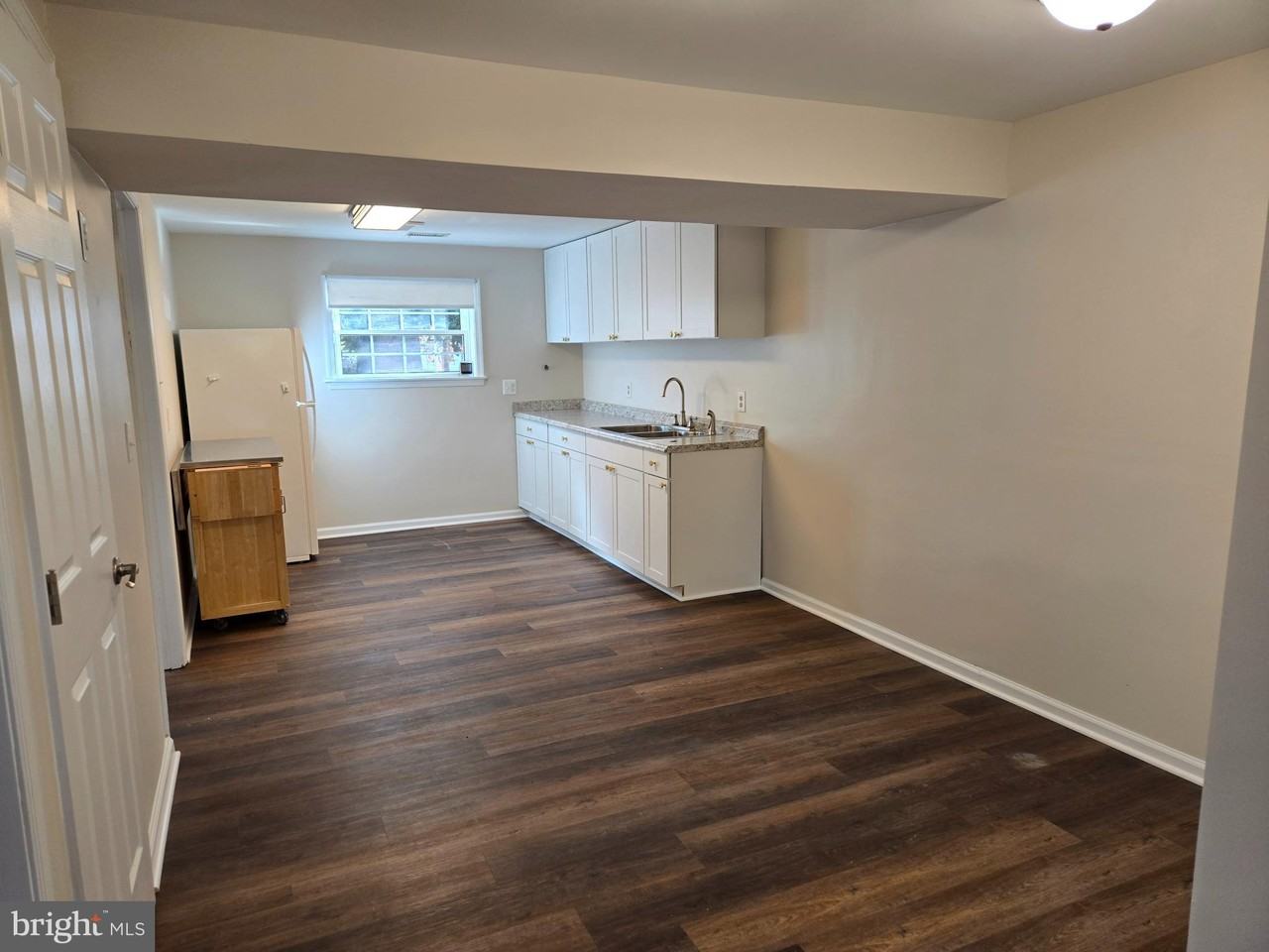 341 S 26th St ##B - Photo 7 of 22