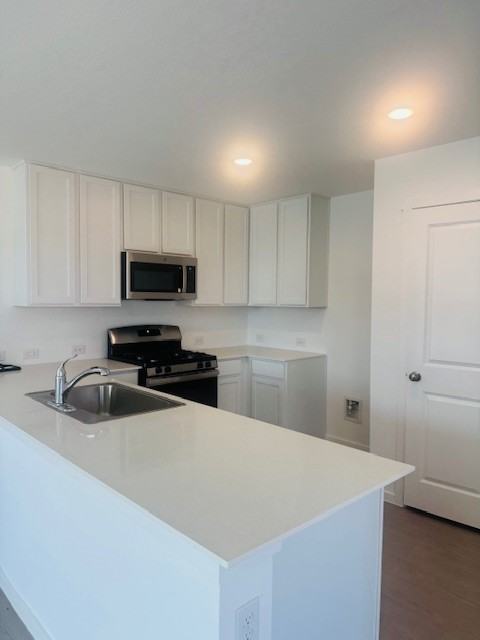 2802 Martell St - Photo 4 of 18