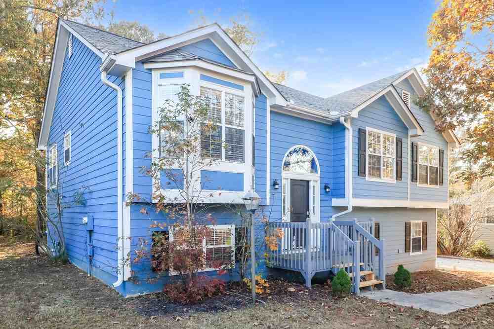 2959 Jamey Lane - Photo 4 of 17