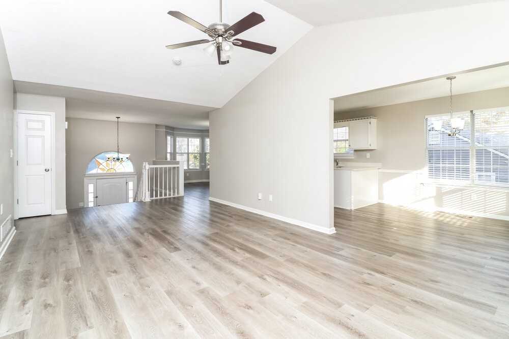 2959 Jamey Lane - Photo 6 of 17