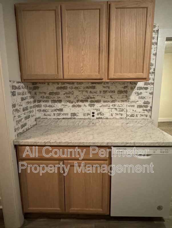 2169 Neal Ave - Photo 4 of 8