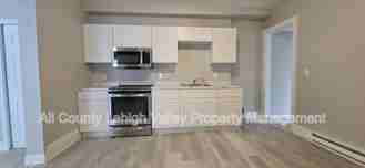 427 W Berwick St - Photo 1 of 1