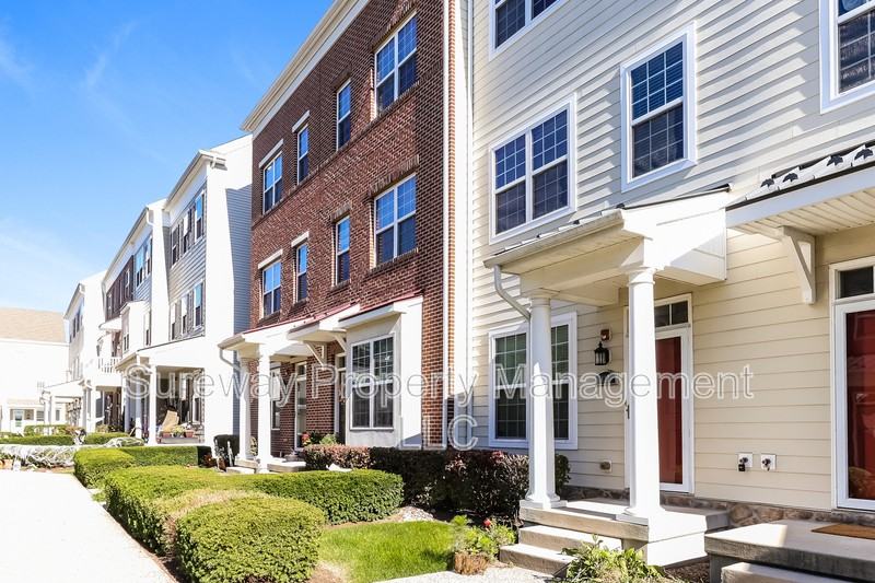 113 Royal Mews - Photo 2 of 25