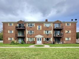 featured image of 1026 S River Rd #3B
