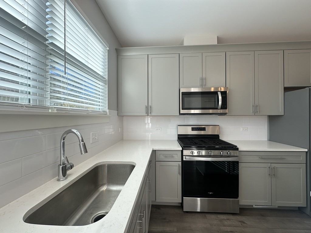 613 Broadway #TH - Photo 5 of 21