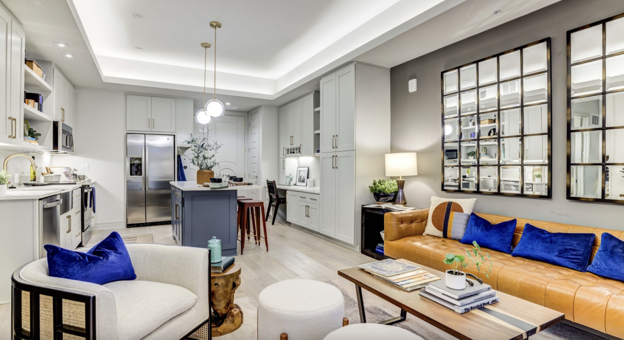 10712 Burnet Road - Photo 3 of 14