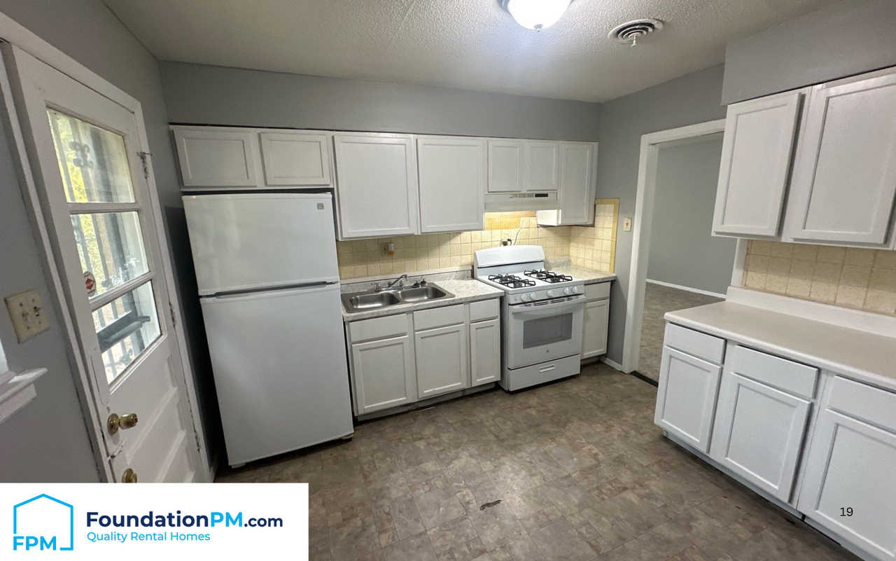 3242 Forest Brook Drive - Photo 3 of 14