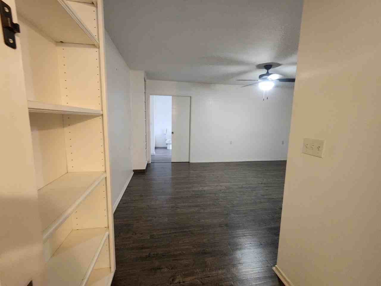 678 West Henderson Avenue - Photo 7 of 14