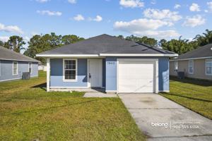 featured image of 7843 India Ave