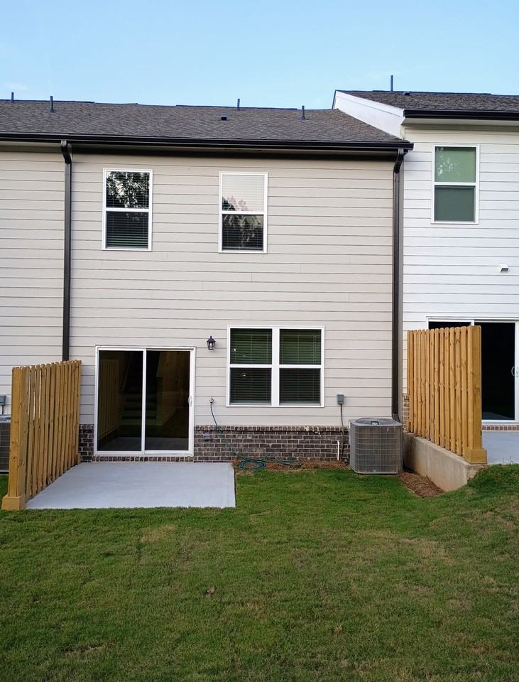 124 Hazel Dr - Photo 5 of 26