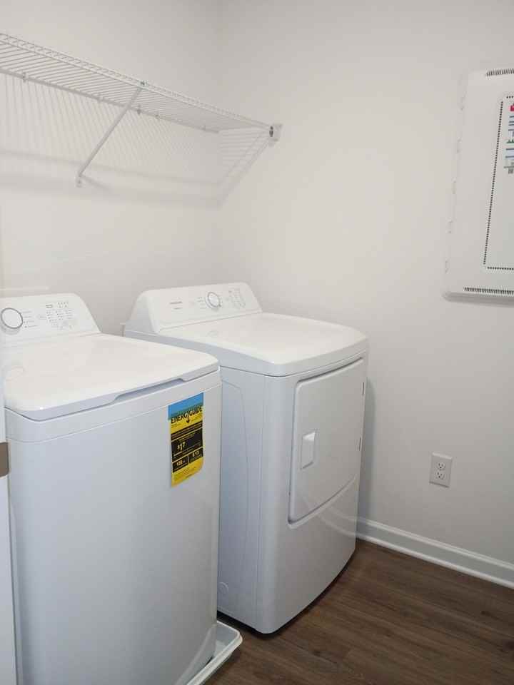 124 Hazel Dr - Photo 7 of 26