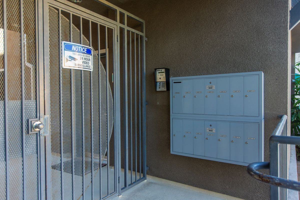 10918 Morrison St ##1 - Photo 7 of 7