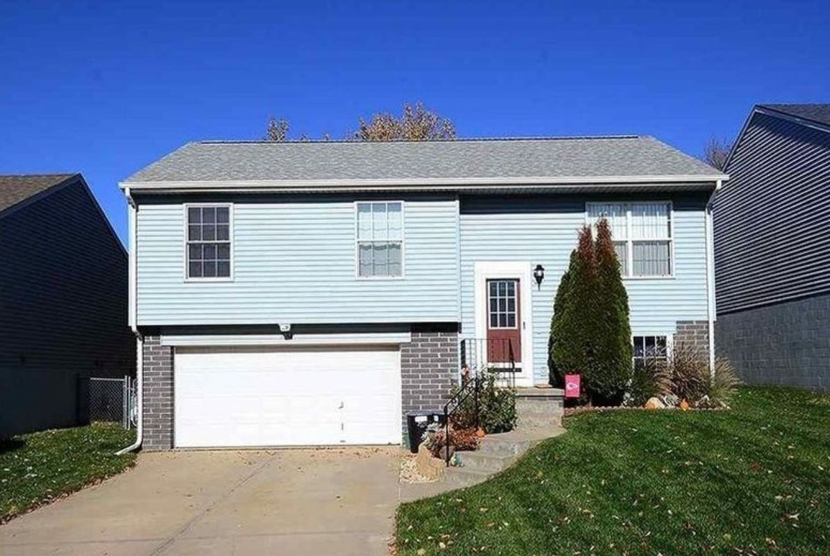 7884 Redick Ave - Photo 2 of 17