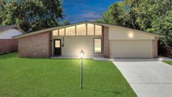 featured image of 8615 Shadow Crest St