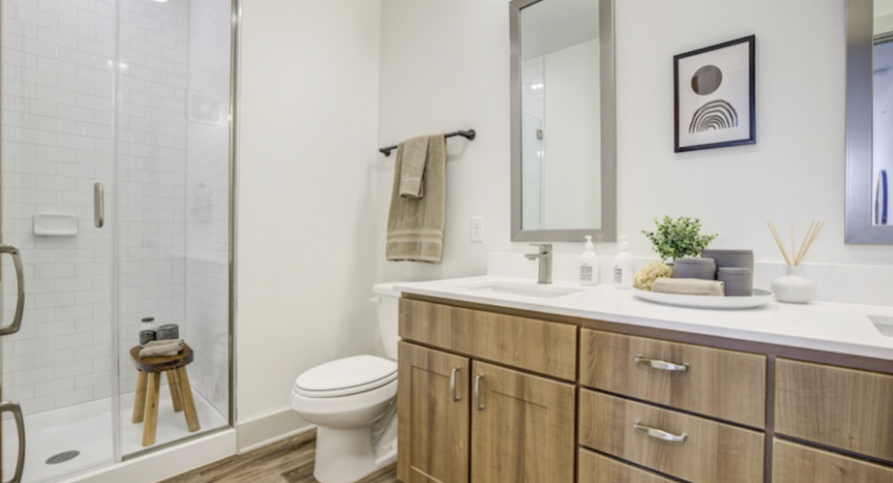 12100 Samsung Boulevard - Photo 6 of 15