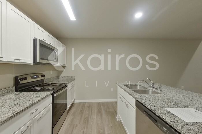 9131 Aegean Cir - Photo 7 of 28