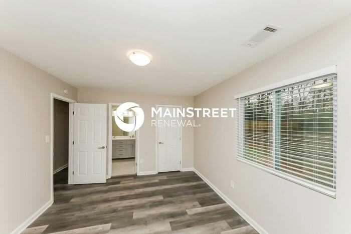 3539 Meadowview Drive - Photo 6 of 14