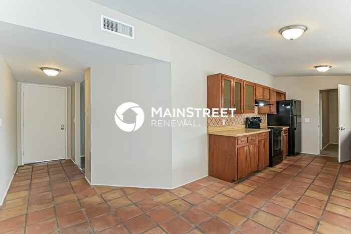 7126 E 34th St - Photo 4 of 16