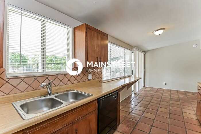 7126 E 34th St - Photo 6 of 16