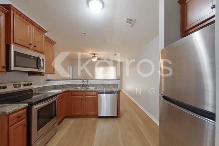 588 Kincaid Cove Ln - Photo 7 of 26