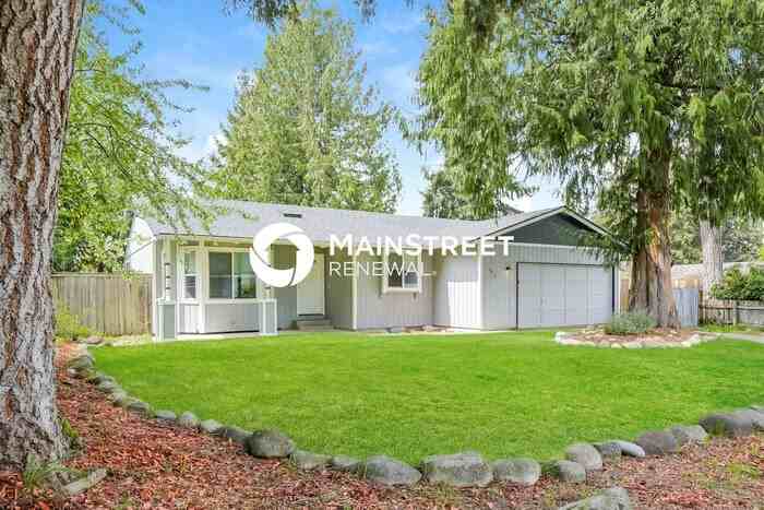 15914 86th Avenue Court East - Photo 2 of 16