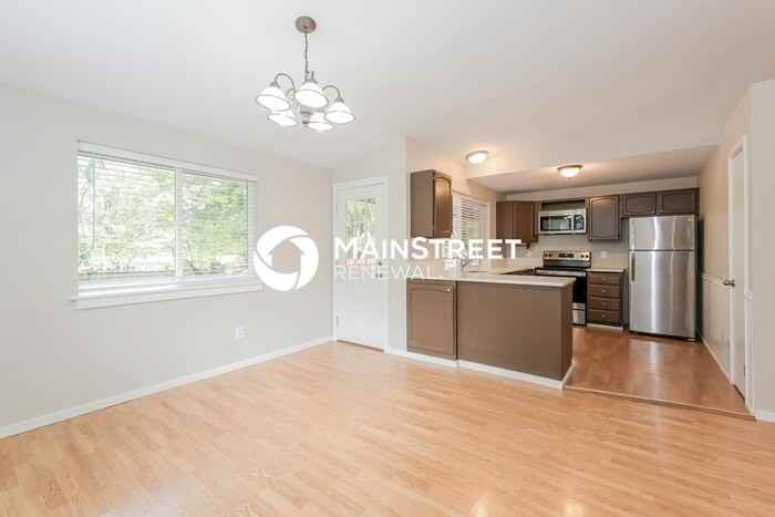 15914 86th Avenue Court East - Photo 4 of 16