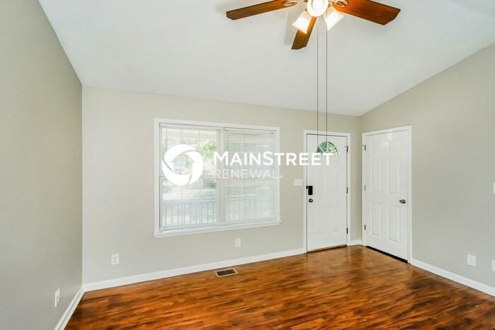 8906 Greenmoore Dr - Photo 3 of 14