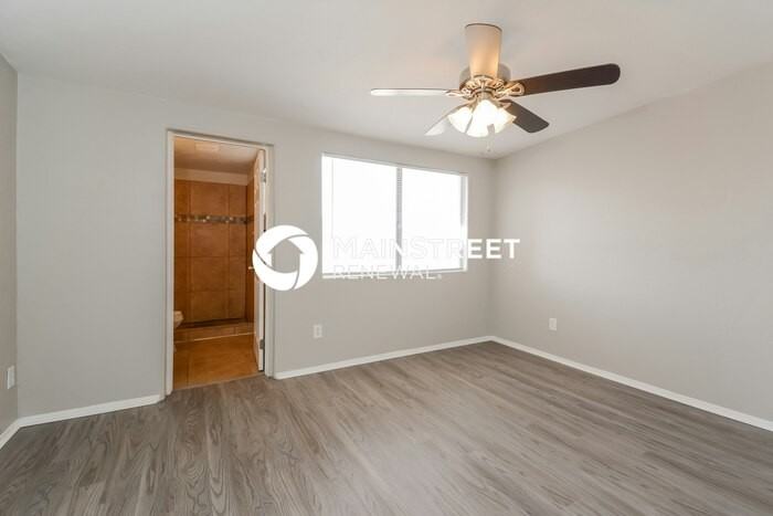 4870 S Rosette Pl - Photo 7 of 16