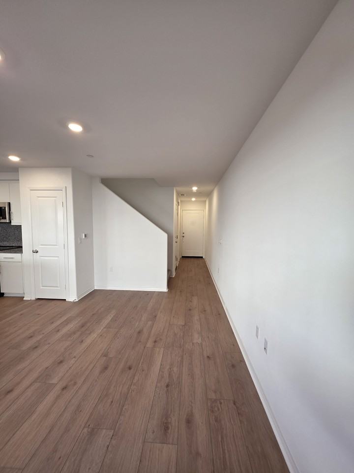 19219 Beech Grove St #NA - Photo 4 of 12