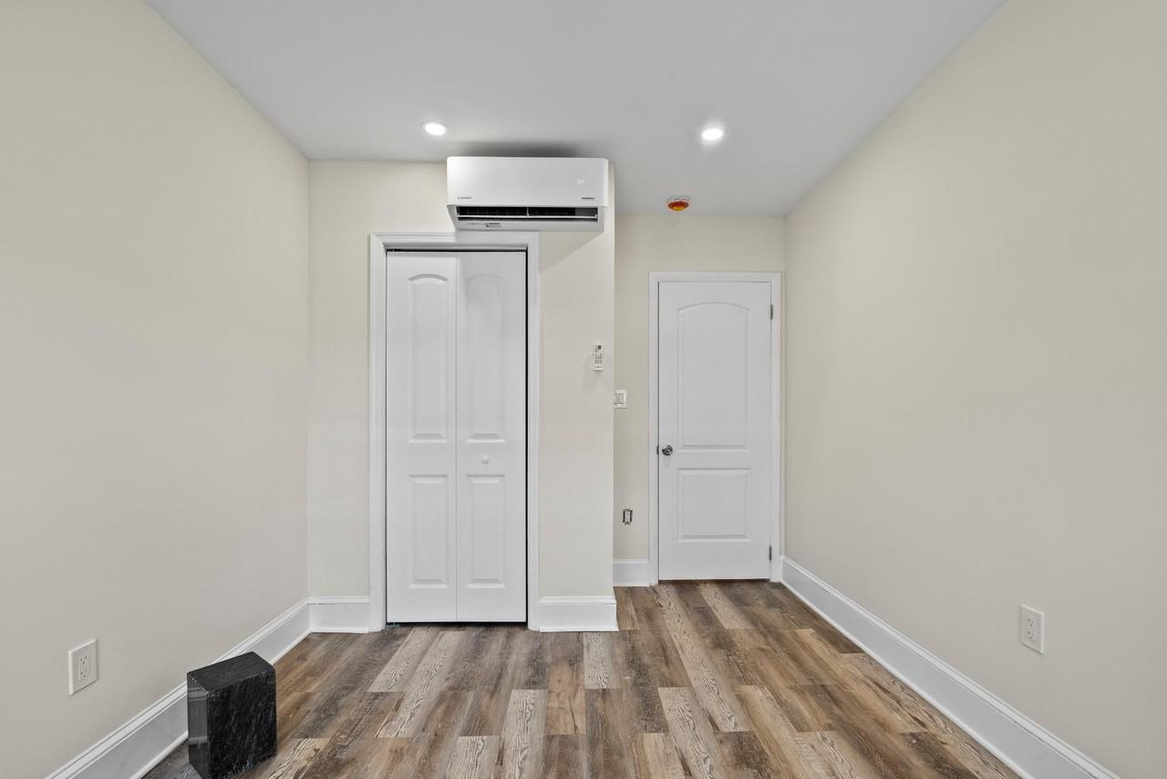 2539 St. Paul Street - Photo 3 of 40