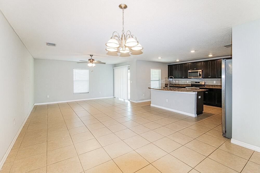 6519 Redbay Dr - Photo 5 of 16