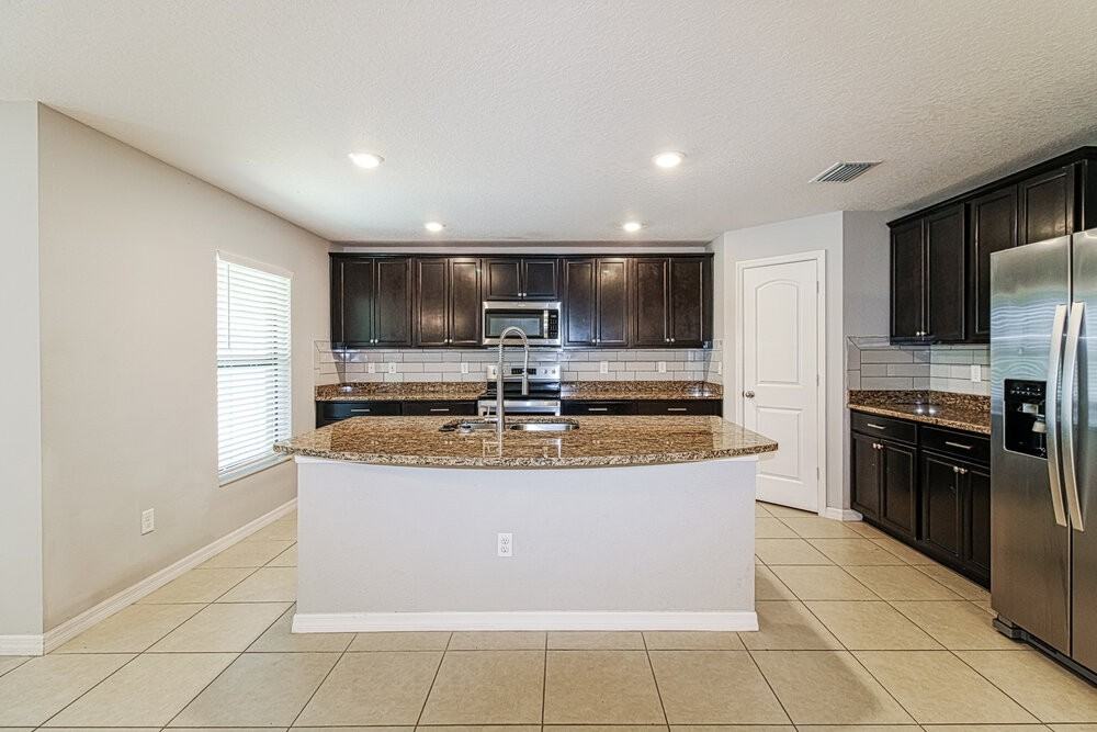 6519 Redbay Dr - Photo 7 of 16