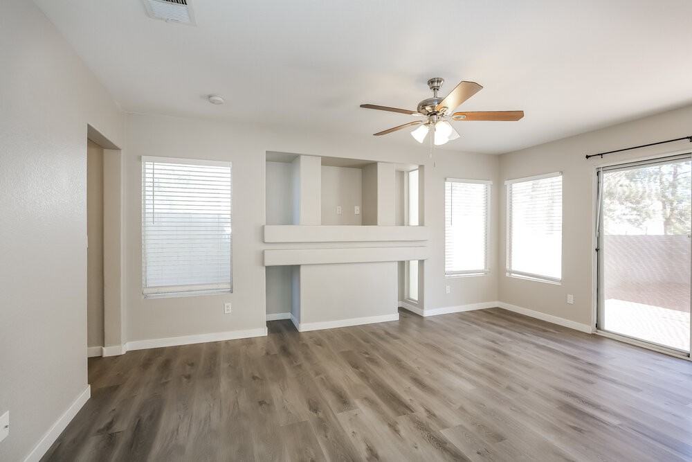 3440 Yorkminster St - Photo 7 of 17