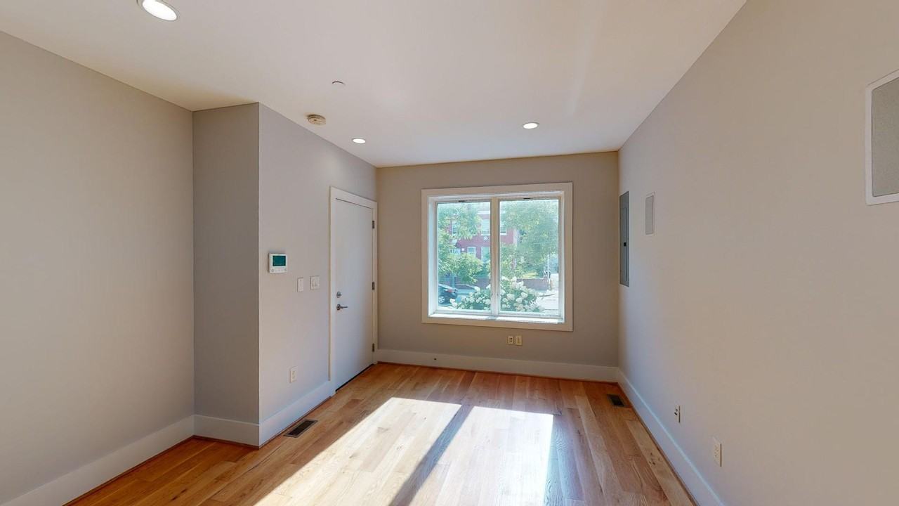 2825 Sherman Ave Nw #1 - Photo 3 of 17
