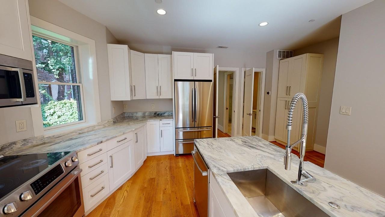 2825 Sherman Ave Nw #1 - Photo 4 of 17